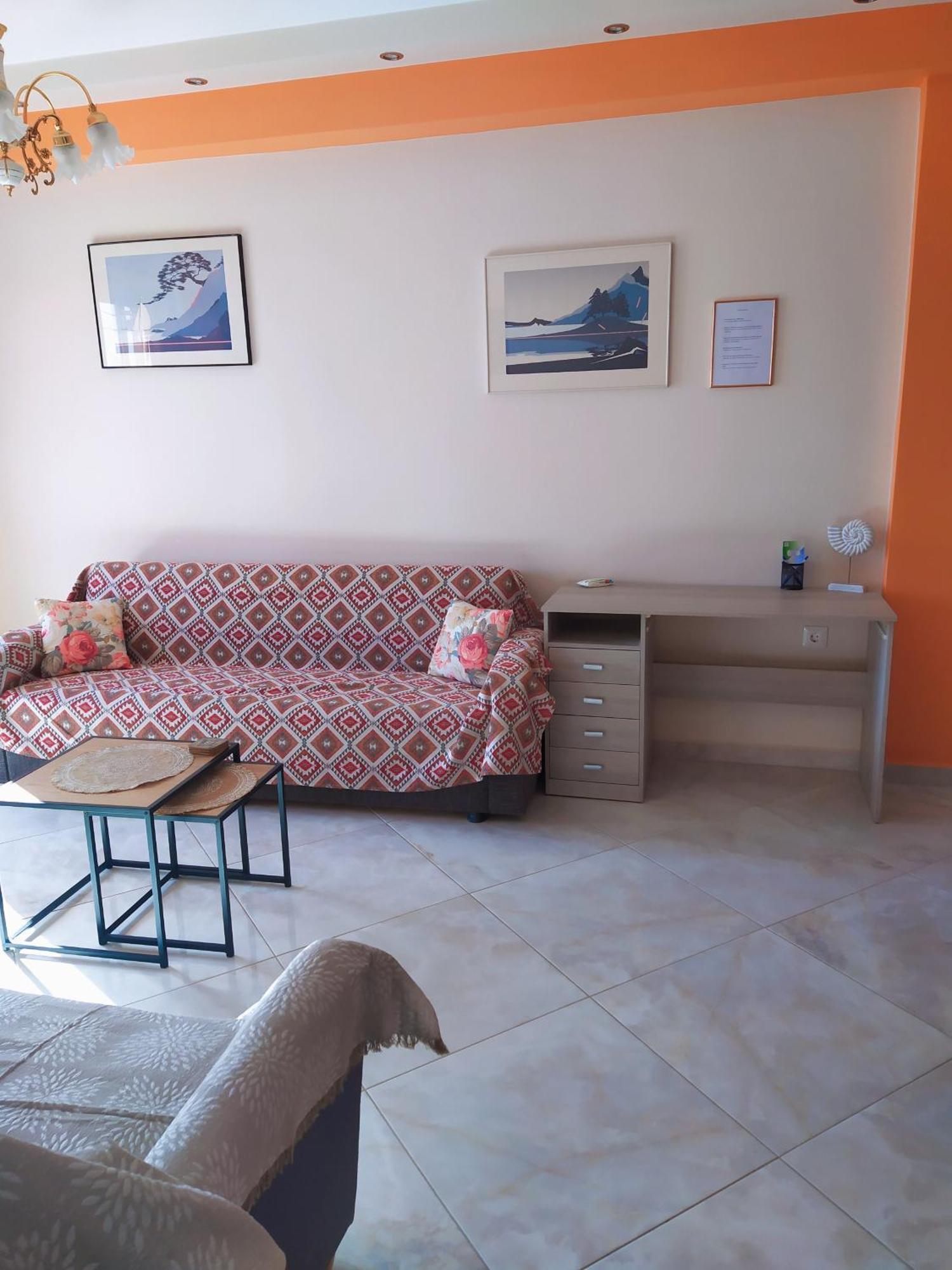 Eirini House Apartamento Leonídion Exterior foto
